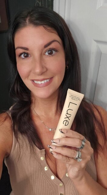 Clairmont™ - Color Changing Foundation